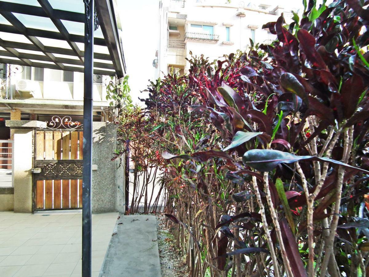 花蓮站全民宿-無人民宿自助入住-包棟可烤肉可麻將 Hualien Buitenkant foto